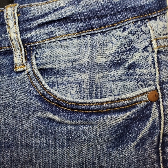 Judy Blue Only Good Bandana Shorts Sz M - Picture 3 of 9